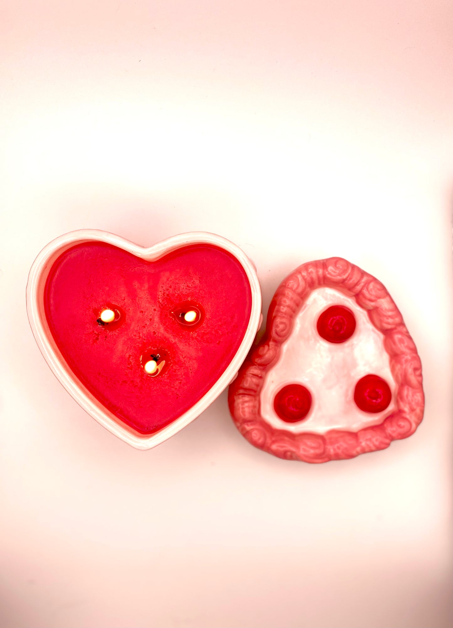 ✨ So Sweet Candle  12OZ Limited edition  100% soy wax.